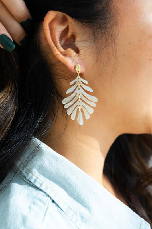 Seashell Petite Palm Earrings - Seashell