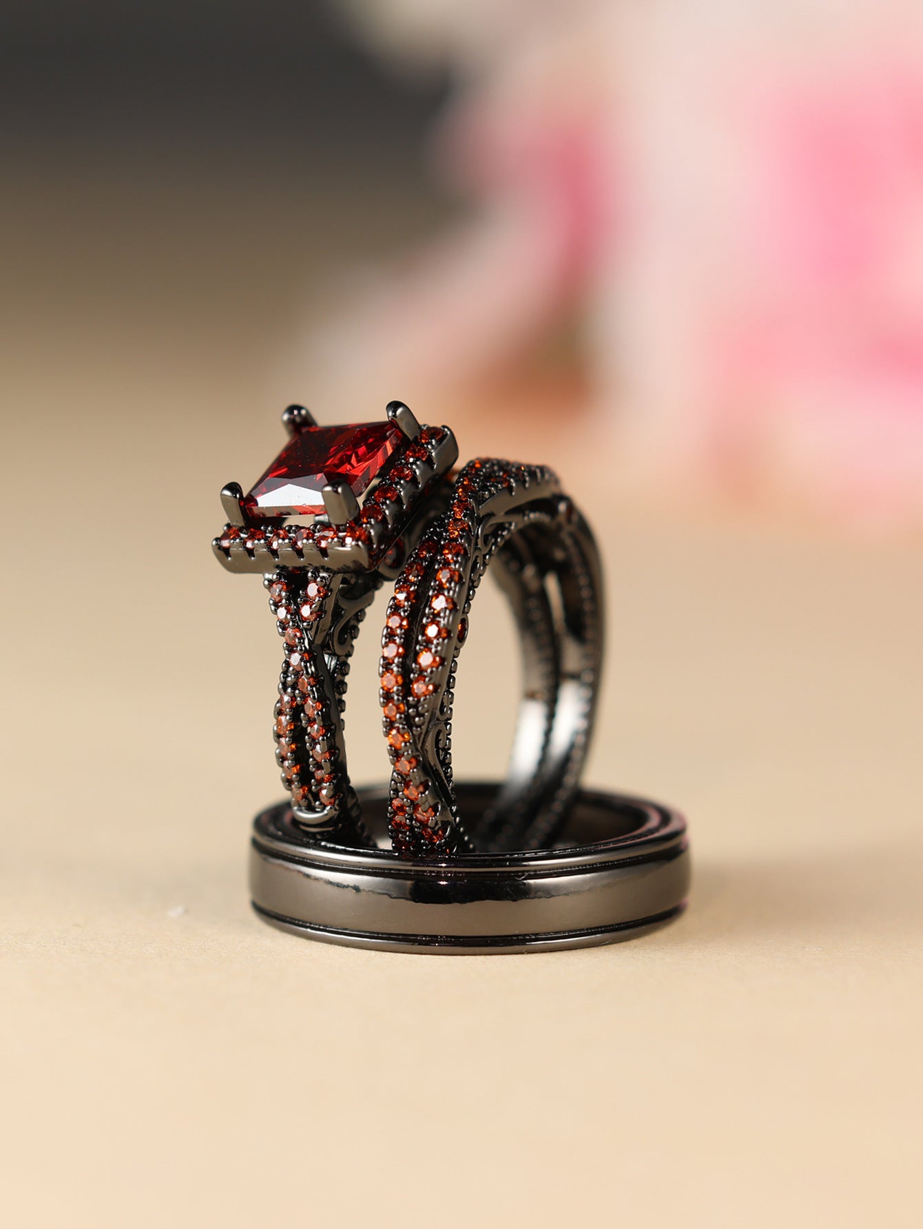 Green Hollow Rose Gold Three-Piece Diamond-Encrusted Zircon Ring Set