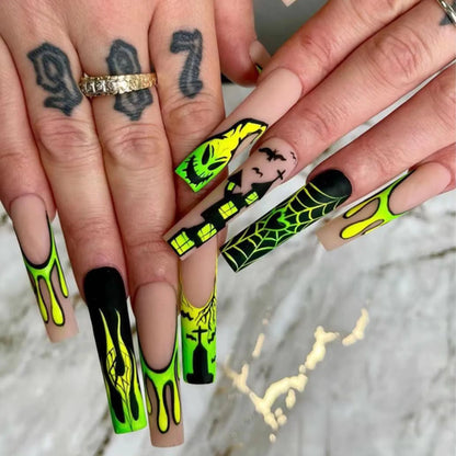 24Pcs Horror Comic Tomie Press on Nails Almond Glossy Black Japanese