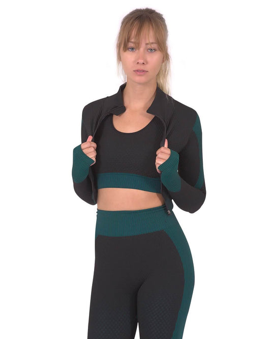 Trois Seamless Sports Jacket - Black with Blue worn by model showcasing stylish activewear.
