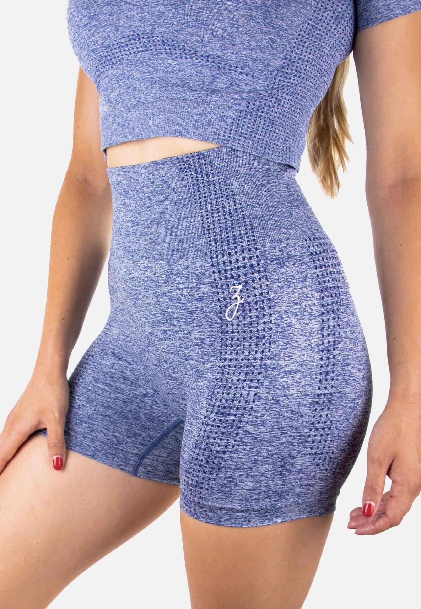 Shorts Dynamic - blue - Damen body-hugging shorts for comfort and flexibility in sports and leisure activities.